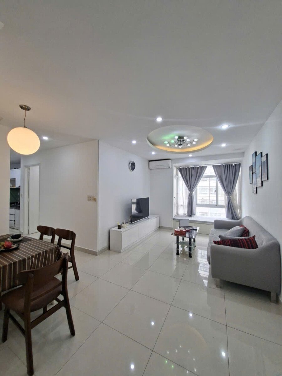 cho thue can ho sky garden 3 3 - Cho thuê căn hộ Sky Garden 3. DT 70m2 Đầy đủ nội thất- 2 Phòng ngủ-2wc- Lầu cao- Giá 16 Triệu/Tháng