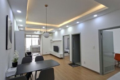 Cho thuê căn hộ Sky Garden 3 có sân vườn. DT 95m2 Thiết kế 2 Phòng-2wc- Nội thất như hình- Giá 20 Triệu/Tháng