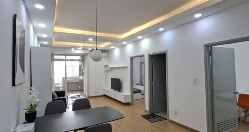 Cho thuê căn hộ Sky Garden 3 có sân vườn. DT 95m2 Thiết kế 2 Phòng-2wc- Nội thất như hình- Giá 20 Triệu/Tháng