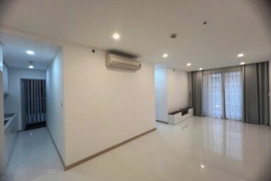 Cần cho thuê căn hộ Scenic Valley 1. DT 80m2 Lầu cao- Cho thuê nội thất dính tường- Giá 20 Triệu/Tháng