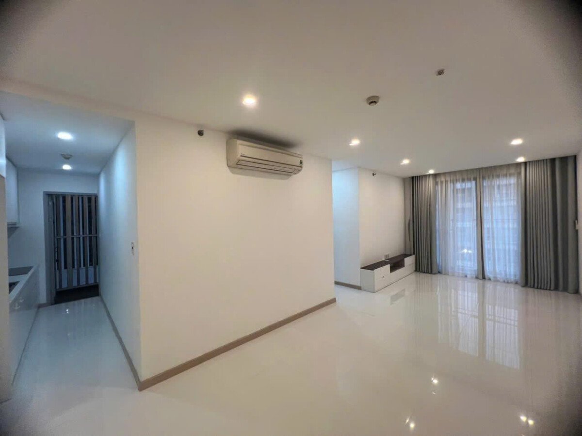 cho thue can scenic valey noi that dinh tuong 5 - Cần cho thuê căn hộ Scenic Valley 1. DT 80m2 Lầu cao- Cho thuê nội thất dính tường- Giá 20 Triệu/Tháng