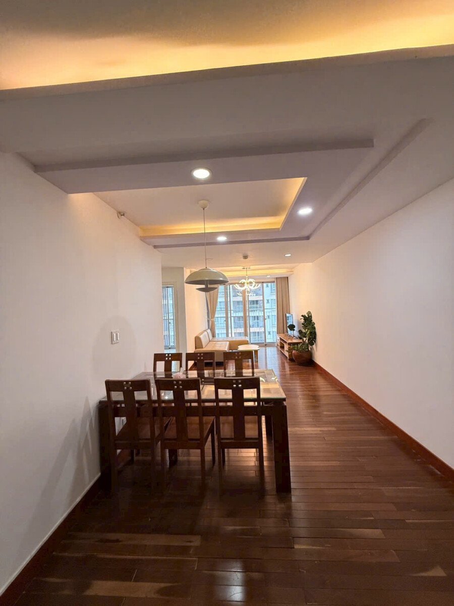 cho thue can scenic valley 3 phong 1 - Cho thuê căn hộ Scenic Valley 1. DT 110m2 Thiết kế 3 phòng-2wc- Phòng ngủ có ban công rộng- Giá 27 Triệu/Tháng