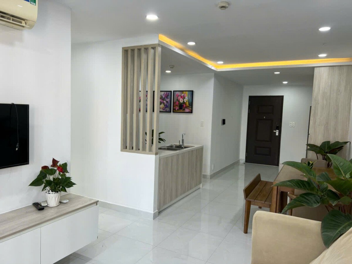 cho thue casn ho scenic valley 1 nha dep 3 - Cho thuê căn hộ Scenic Valley 1. DT 71m2 Nhà đẹp-Lầu cao- thiết kế 2 phòng-2wc- View không ồn- Giá 21 Triệu/Tháng