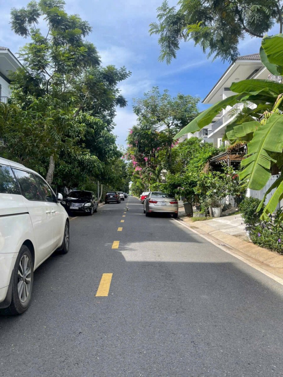 duong noi khu lavila nha be - Giá mua bán nhà Biệt thự liền kề mặt đường Nội khu Lavila Nhà Bè T4/2026