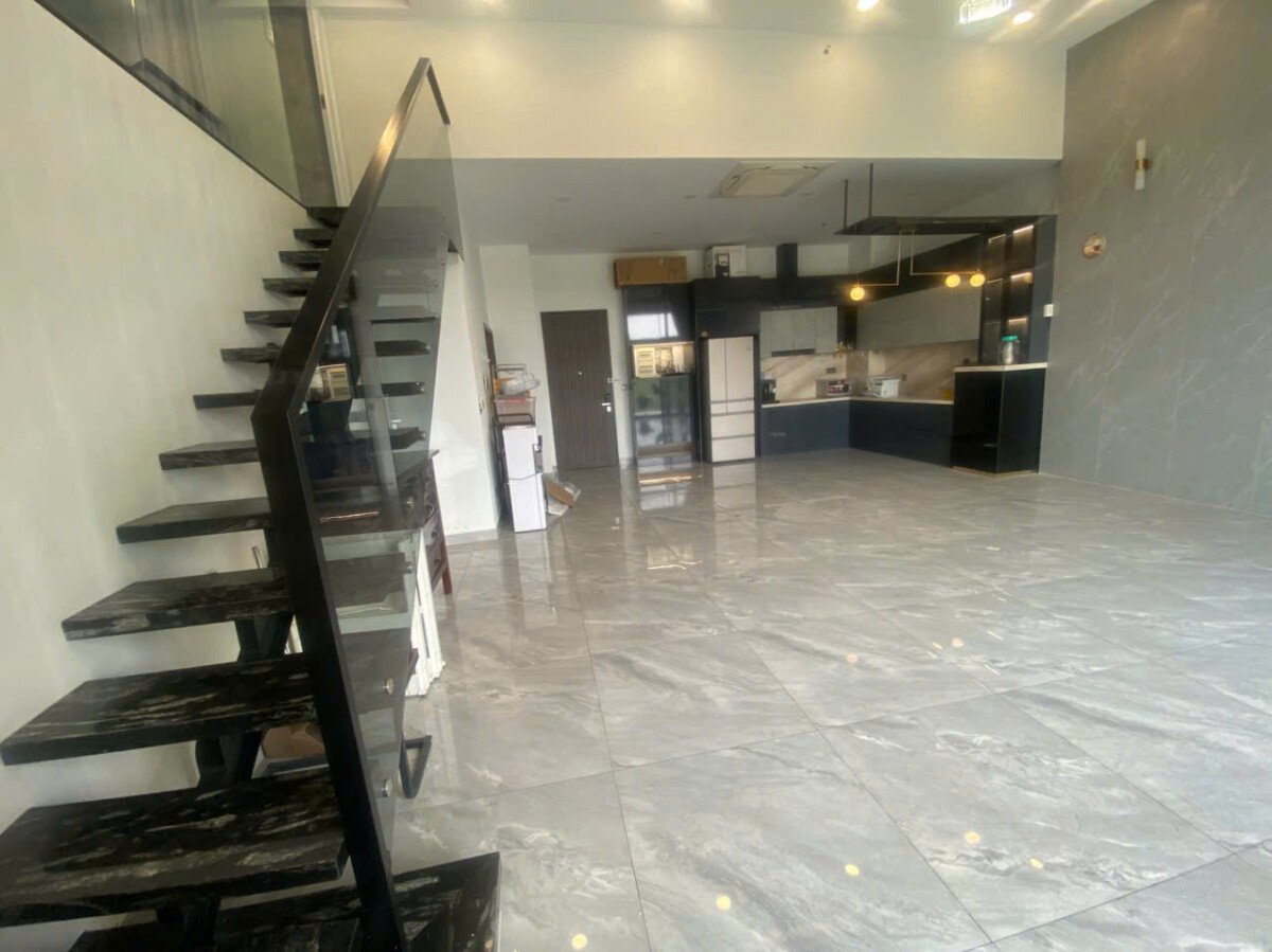 gen h z7706430955354 db702a5dc79626f010556993cc1a5781 - Cần cho thuê căn Shop House Midtown Tòa M7. DT sàn 100m2 Rất rộng rất thoáng- Giá chỉ 40 Triệu/Tháng