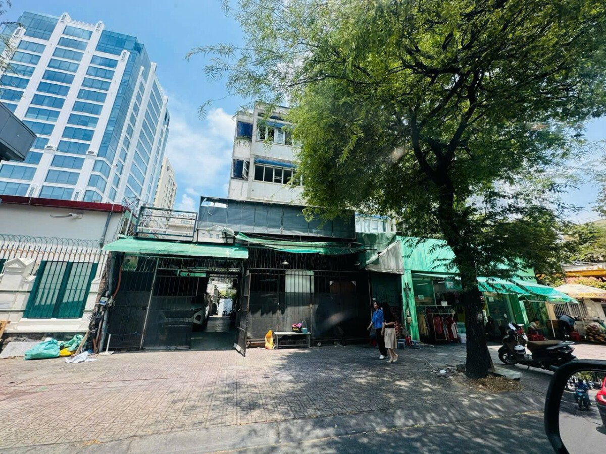 hien trang toa nha t4 2026 - Mua bán tòa nhà Văn phòng số 11 đường Võ Văn Tần Phường Xuân Hòa HCM T4/2026