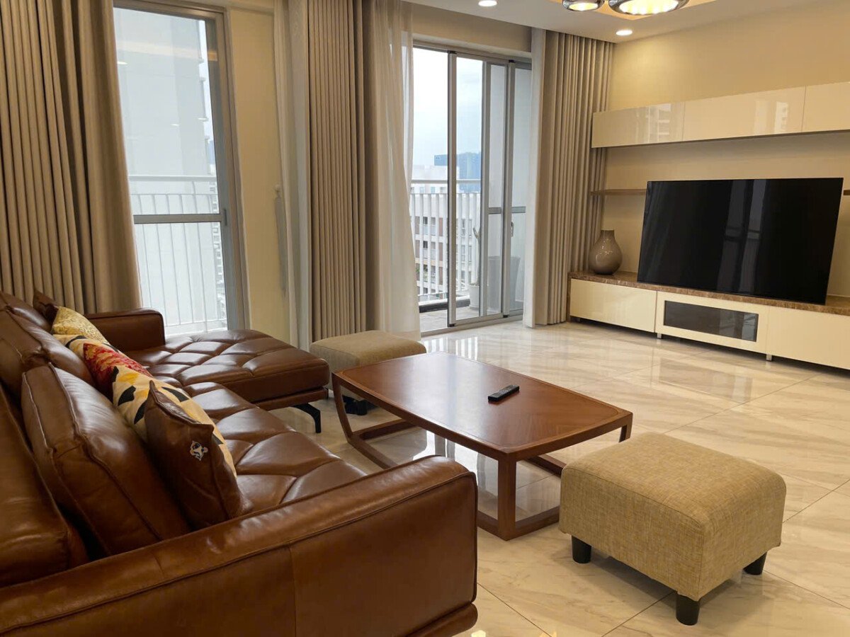 hinh anh phong khach can ho can ban 3 - Cho thuê căn hộ 117m2, 02pn, chung cư Scenic Valley 1, nội thất cao cấp, giá 29tr/tháng.