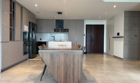 khong gian bep rong rai 570x340 - Trang chủ