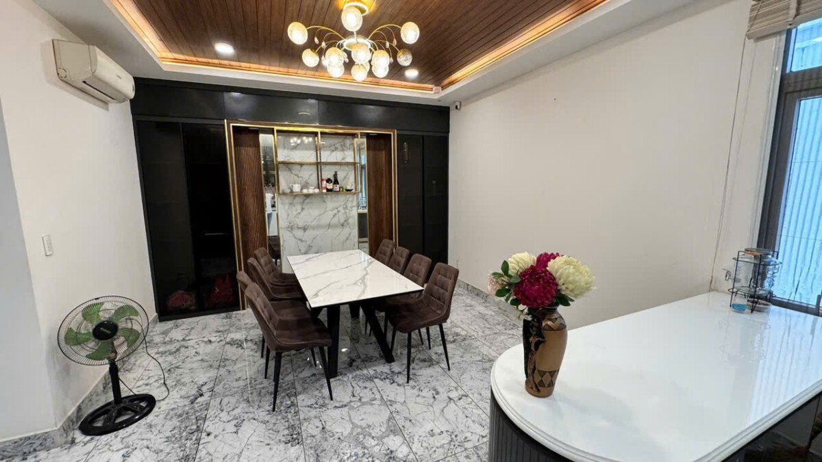 khong gian phong an rong rai 2 - Giá cho thuê nhà Biệt thự nguyên căn số 600 Nguyễn Lương Bằng kdc The Peak Garden T4/2026