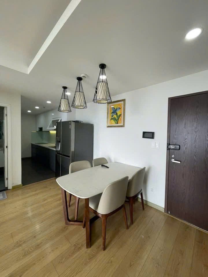 khong gian phong an va bep 2 - Giá mua bán căn hộ 2pn số 08 tòa D chung cư Hưng Phúc Happy Residence phường Tân Mỹ T4/2026