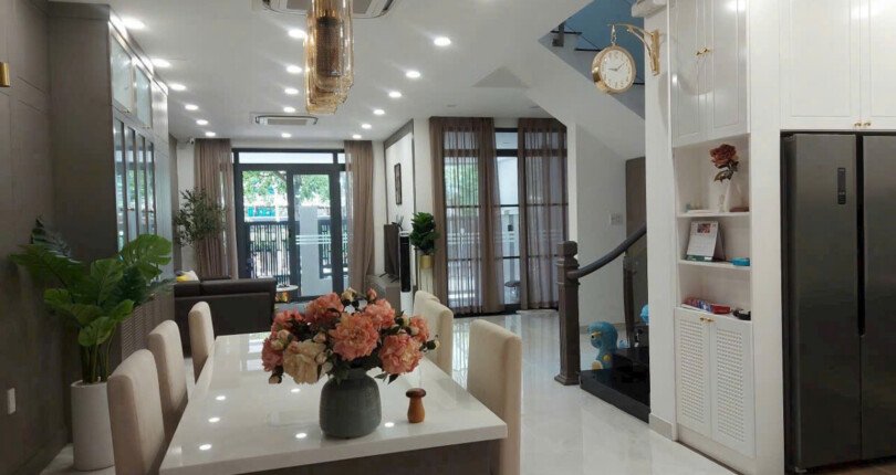 Giá mua bán nhà Biệt thự 4pn mặt Đường số 20 Khu Nam Thông 3 phường Tân Mỹ T4/2026