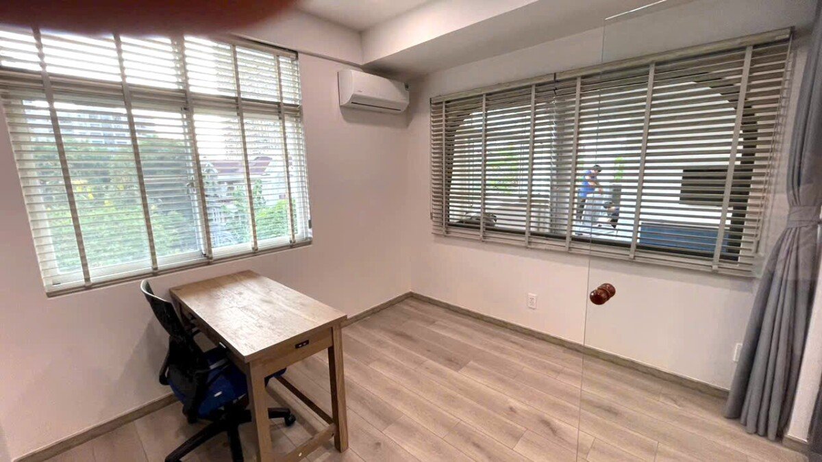 khong gian phong lam viec rong rai sang trong - Giá mua bán căn hộ 3pn chung cư Cảnh Viên 2 phường Tân Mỹ T4/2026