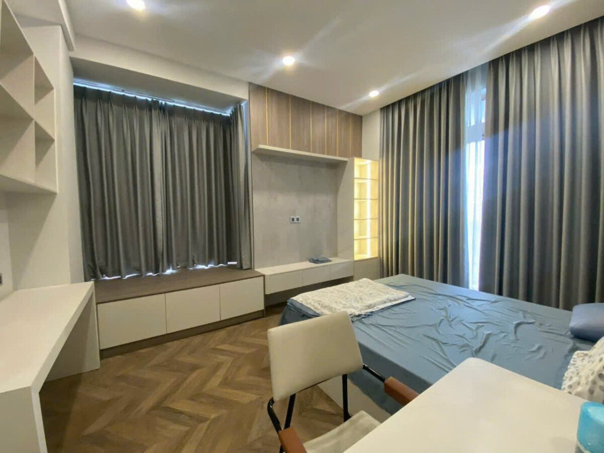 khong gian phong ngu master - Giá mua bán căn hộ 2pn chung cư The Peak m8 phường Tân Mỹ T4/2026