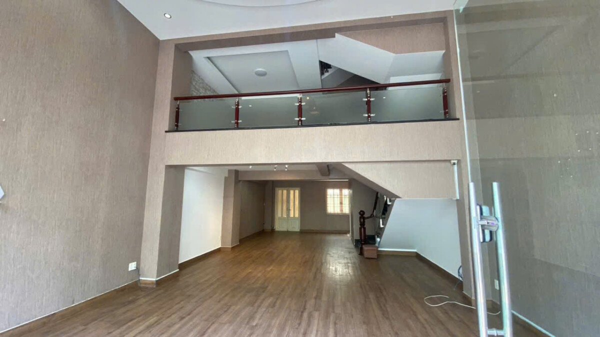 khong gian tret va lung - Giá cho thuê tòa nhà văn phòng mặt Đường số 2 Nội khu Hưng Gia 2 t4/2026