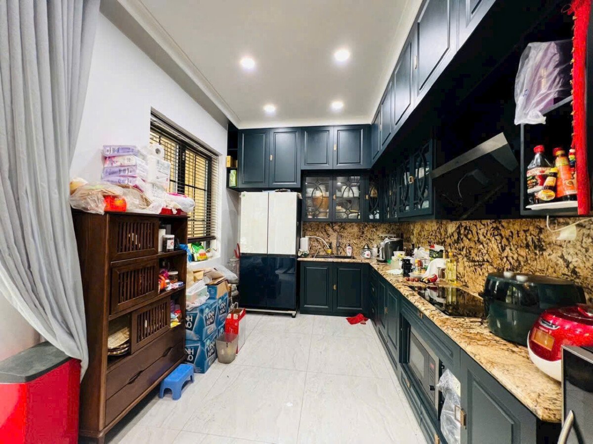 khu vuc bep rong rai - Giá mua bán nhà Biệt thự nguyên căn mặt đường Nội Khu Mỹ Thái 1A phường Tân Mỹ T5/2026