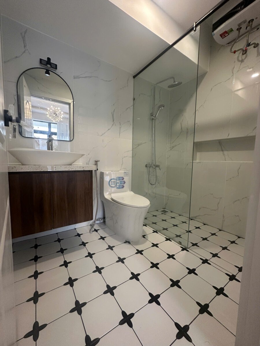 nha tam phong khach rong rai - Giá mua bán căn hộ 2pn tòa F chung cư Hưng Vượng 2 phường Tân Hưng T4/2026