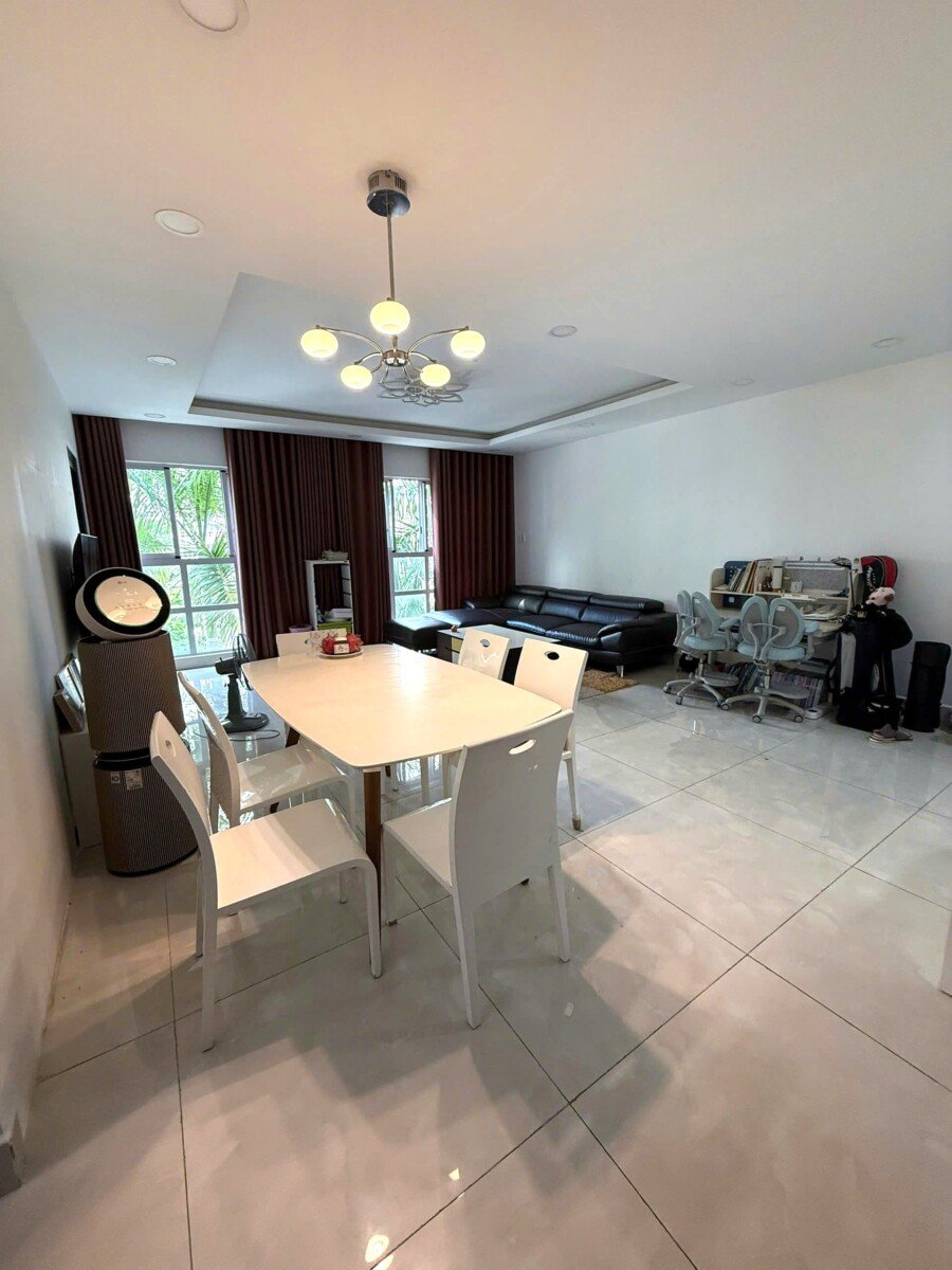 phong an rong rai - Giá mua bán căn hộ 3pn số 03 tòa C view hồ bơi chung cư Happy Valley phường Tân Hưng T4/2026