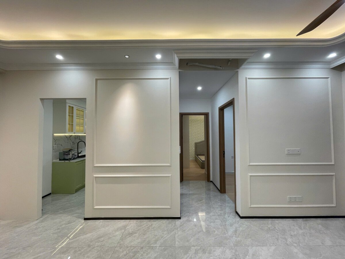 phong khach can ho ban 15 - Giá mua bán căn hộ 2pn số 08 chung cư The Aurora phường Tân Mỹ T4/2026