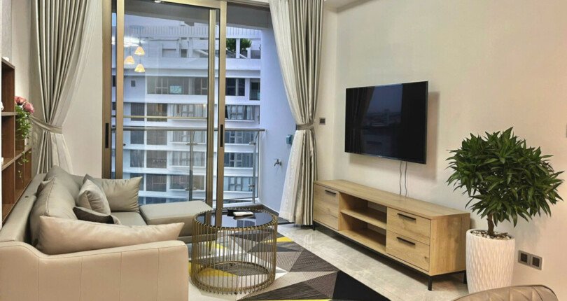 Bán căn hộ chung cư Midtown The Peak, 89m2,02pn,giá 11 tỷ, nội thất đầy đủ.
