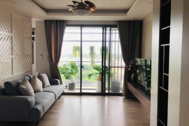 Bán căn hộ 97m2, chung cư Hưng Phúc, view Biệt Thự, giá 9 tỷ, đủ nội thất.