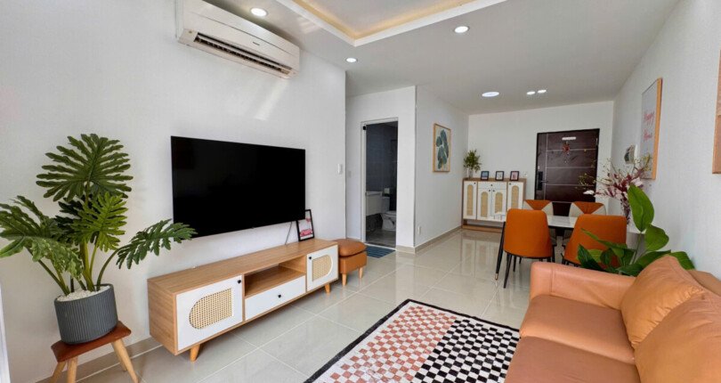 Bán căn hộ 70,1m2, chung cư Sky Garden 3, 03pn, giá 5.750 tỷ, nhà đang có hợp đồng thuê 30tr/tháng.