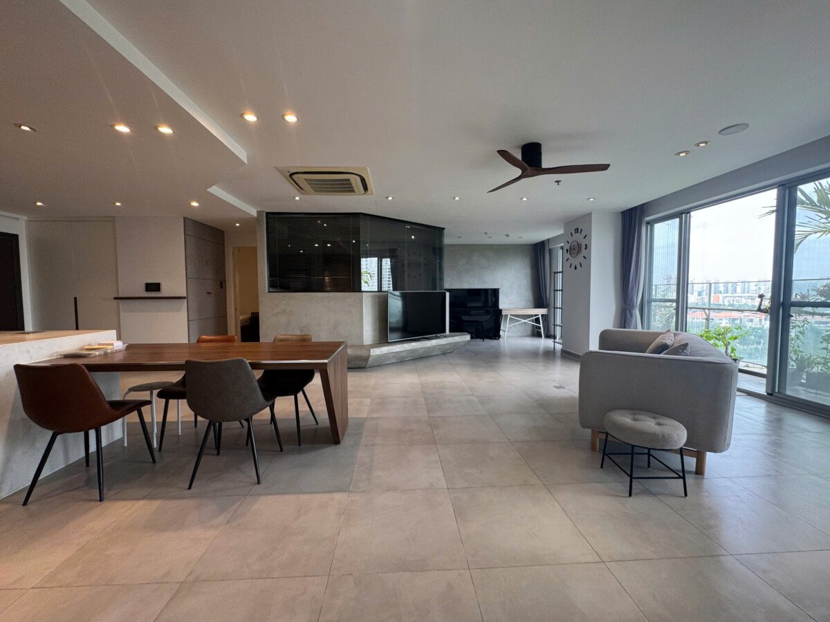 phong khach can ho cho thue 1 - Giá cho thuê căn hộ 3pn tòa A chung cư Scenic Valley 1 phường Tân Mỹ T4/2026