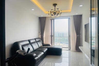 Cho thuê căn góc chung cư Scenic Valley 1, 03pn, giá 1.500usd/tháng, nhà đẹp, xem nhà dễ.