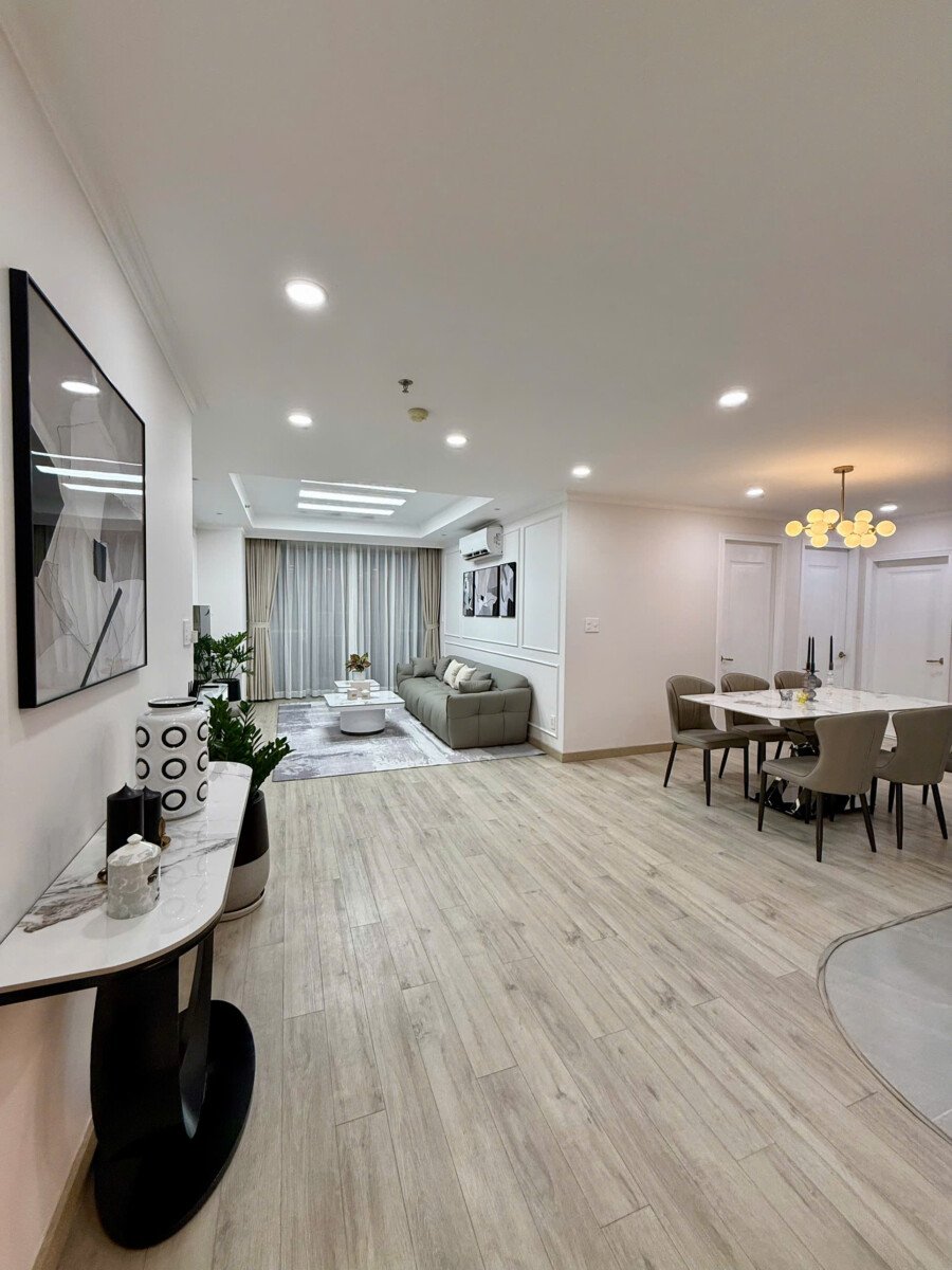 phong khach can ho rong rai - Giá cho thuê căn hộ 3pn view sông tòa B chung cư Scenic Valley 1 phường Tân Mỹ T4/2026