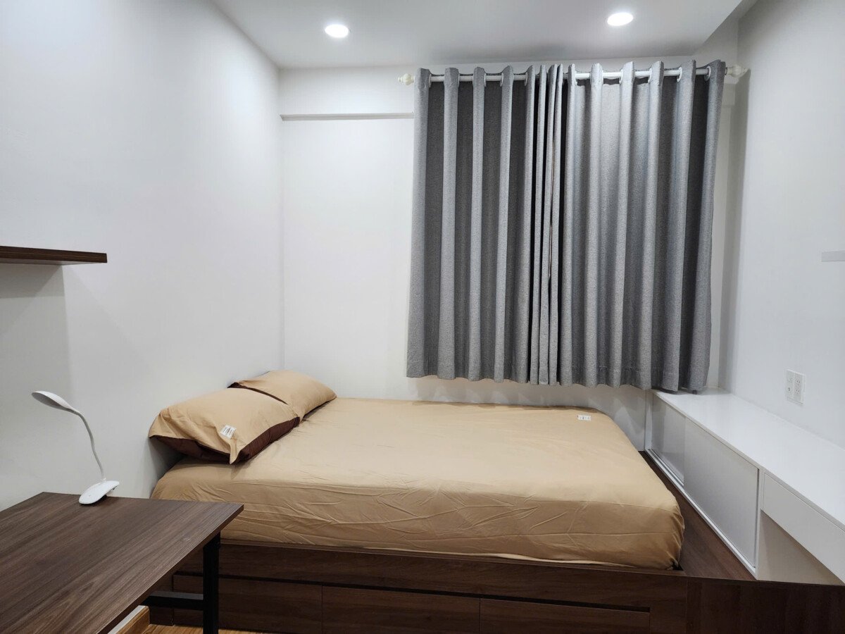 phong ngu 2 2 - Cho thuê căn hộ Scenic Valley 1. DT 80m2 Thiết kế 2 Phòng ngủ-2wc- View trực diện hồ bơi- Giá 25 Triệu/Tháng