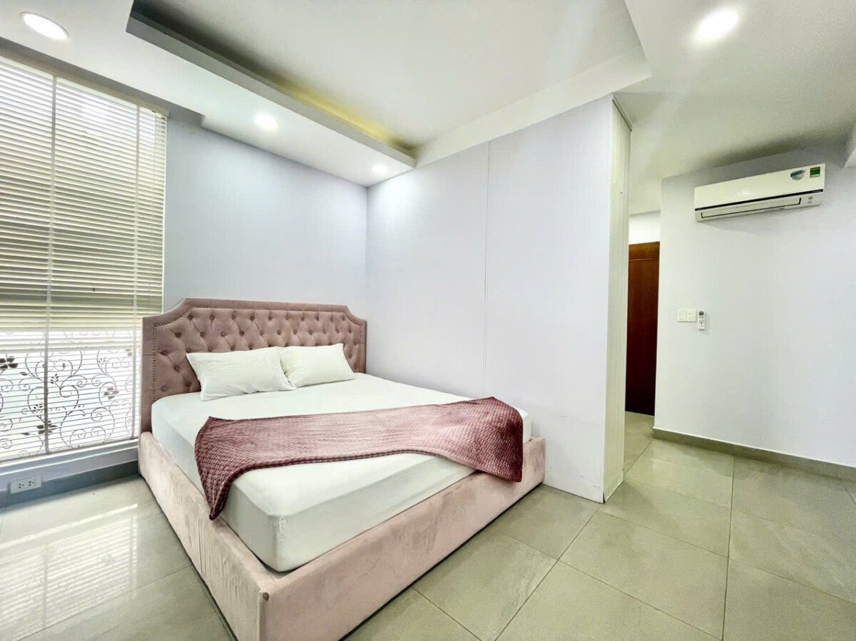 phong ngu 2 5 - Cho thuê căn hộ tại chung cư Star Hill. DT 105m2 Thiết kế 2 phòng ngủ-2wc- Nội thất đầy đủ- Giá thuê 26 Triệu/Tháng