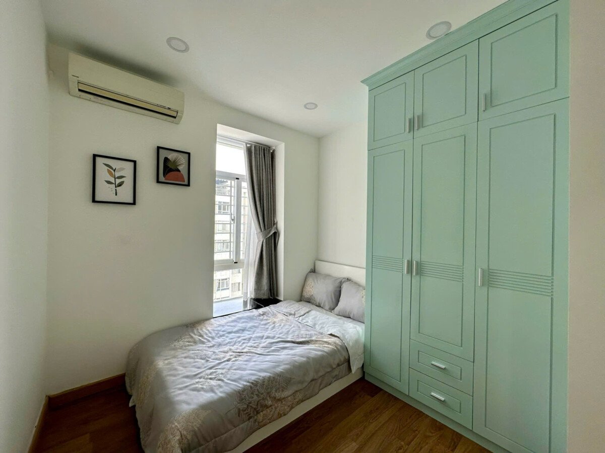 phong ngu 2 sky garden 3 cho thue 11 - Cho thuê căn hộ Sky Garden 3. DT 70m2 Lầu cao-Nhà thiết kế 2 Phòng-2wc- View thoáng- Giá 18 Triệu/Tháng