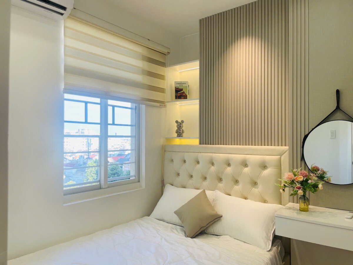 phong ngu can ho ban 32 - Căn hộ chung cư Sky Garden II, bán gấp 6,45 tỷ, 88m2, 3PN, nhà đẹp, đầy đủ nội thất.