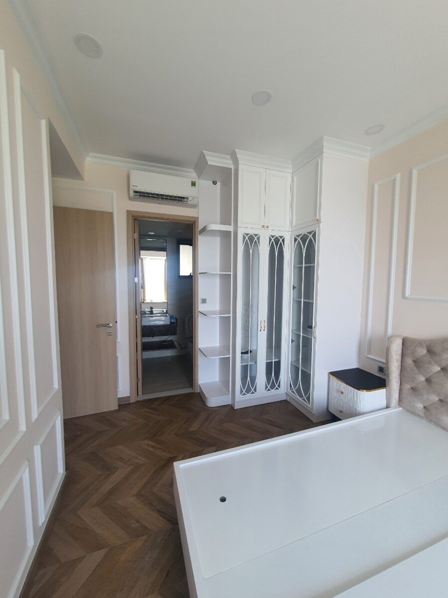 phong ngu can ho ban 8 - Cần bán nhanh căn hộ 75m2, chung cư Midtown The Peak, tầng cao, giá 9.8 tỷ + 01 ô đậu xe tầng hầm.