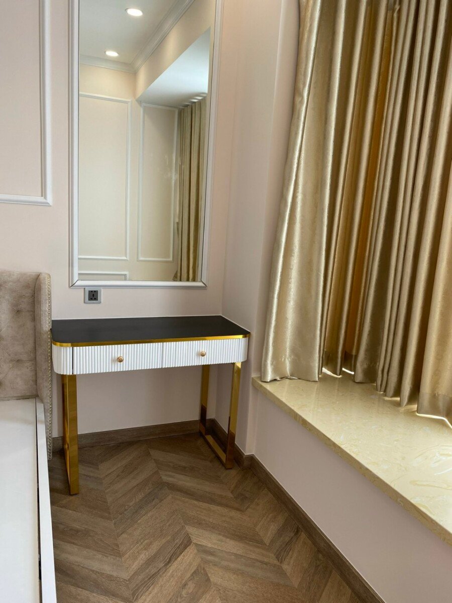 phong ngu can ho can ban 10 - Cần bán nhanh căn hộ 75m2, chung cư Midtown The Peak, tầng cao, giá 9.8 tỷ + 01 ô đậu xe tầng hầm.