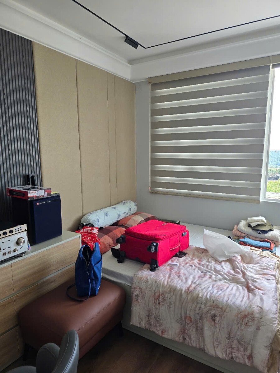 phong ngu can ho can ban gap 2 - Cần bán gấp căn hộ chung cư Grand View, diện tích 118m2, tầng cao, giá 11.5 tỷ, nội thất cao cấp.