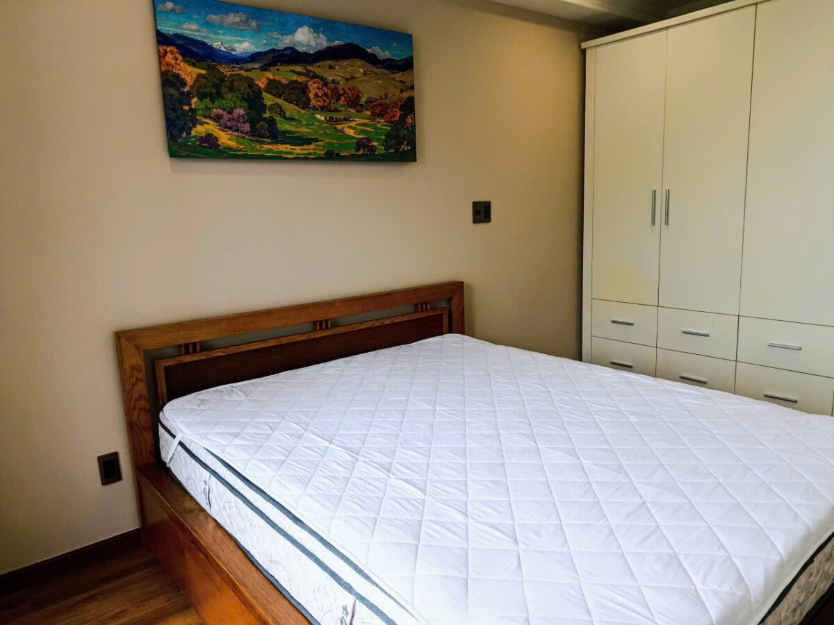 phong ngu can ho can ban nhanh - Bán gấp căn hộ 118m2 chung cư Green Valley, giá 10.450 tỷ, nhà đầy đủ nội thất.