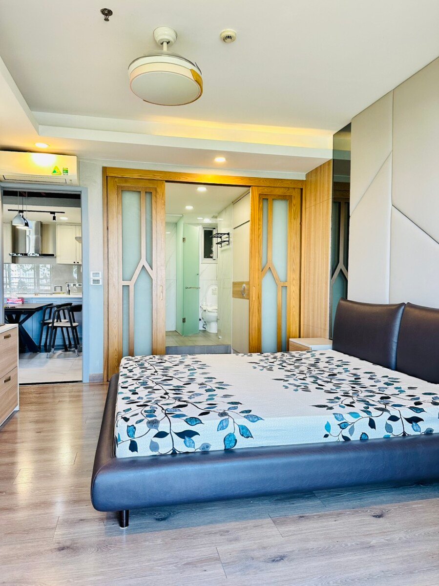 phong ngu can ho can cho thue - Cho thuê căn hộ 133m2, chung cư Scenic Valley 1, giá 35tr/tháng, nội thất đầy đủ.