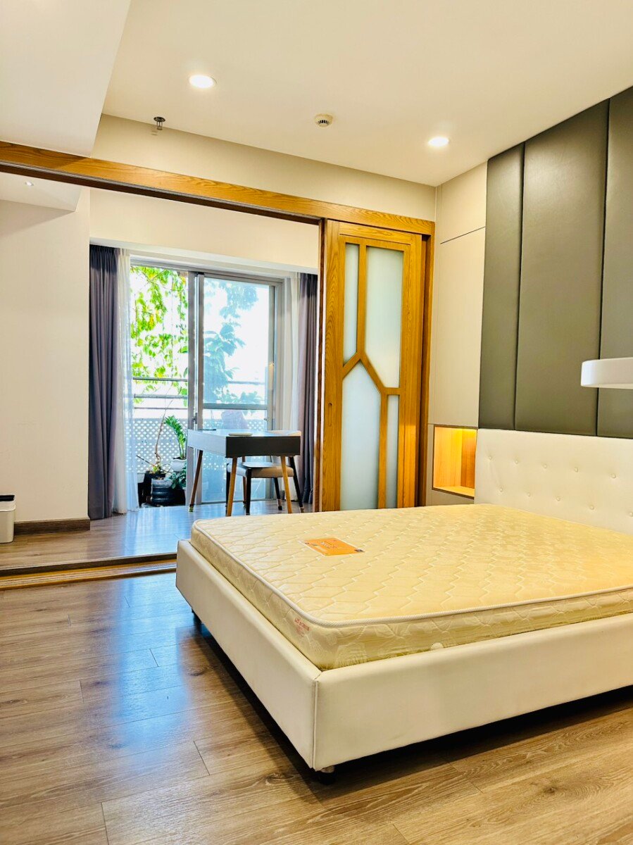 phong ngu can ho cho thue - Cho thuê căn hộ 133m2, chung cư Scenic Valley 1, giá 35tr/tháng, nội thất đầy đủ.