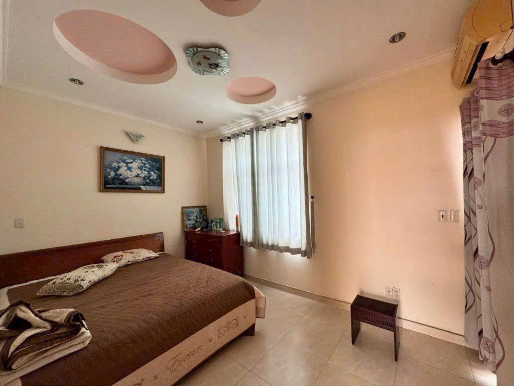 phong ngu nho 3 - Giá mua bán nhà Biệt thự nguyên căn số 44 Nội khu Hưng Thái 1 phường Tân Hưng T5/2026