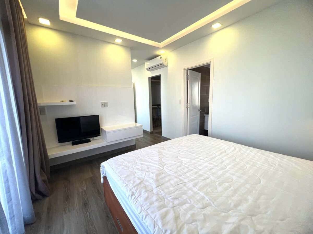 phong ngu - Cho thuê căn hộ đẹp tại Star Hill. DT 94m2 Nhà đẹp- Lầu cao- View thoáng- 3 Phòng-2wc- Giá thuê 25 Triệu/Tháng