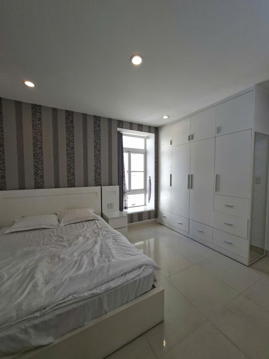 sky garden 3 can ban 6 - Bán gấp trong tháng căn góc Sky Garden 3. DT 74m2 Thiết kế 2 phòng-2wc- Nhà chưa qua đầu tư. Giá 6.150 Tỷ