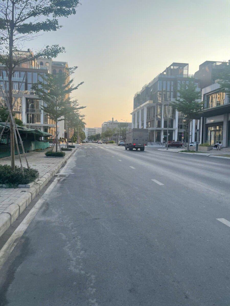 vi tri shop ban lien ke khu larcade - Giảm giá bán gấp Shophouse khối đế chung cư Cardinal Court Phú Mỹ Hưng