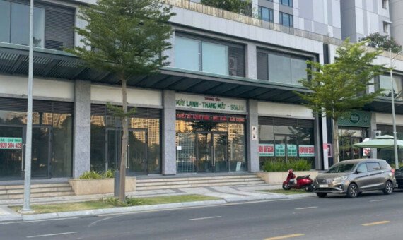 vi tri shop ngay chan de toa b chung cu 570x340 - Trang chủ