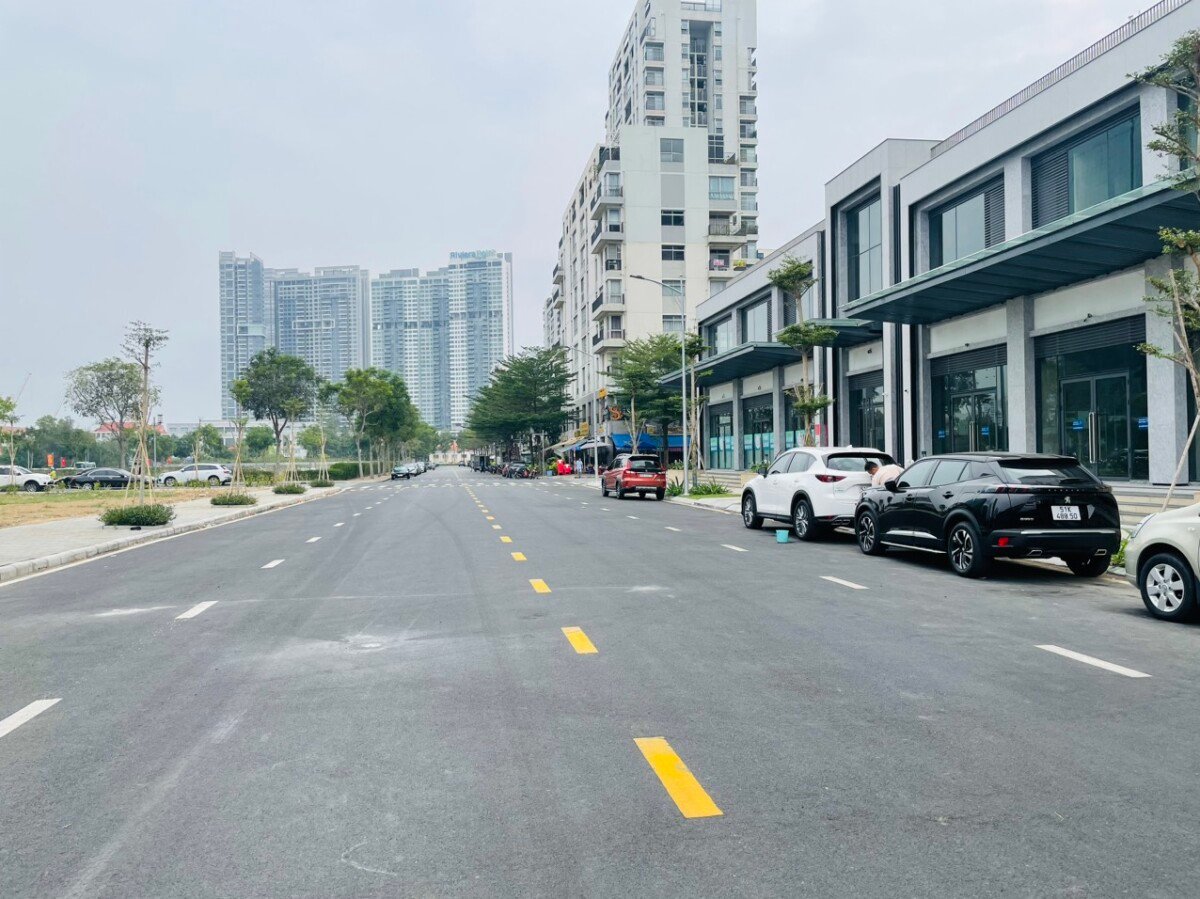vi tri shophouse mat duong so 10 - Giá mua bán Shophouse khối đế chung cư Cardinal Court phường Tân Mỹ T4/2026