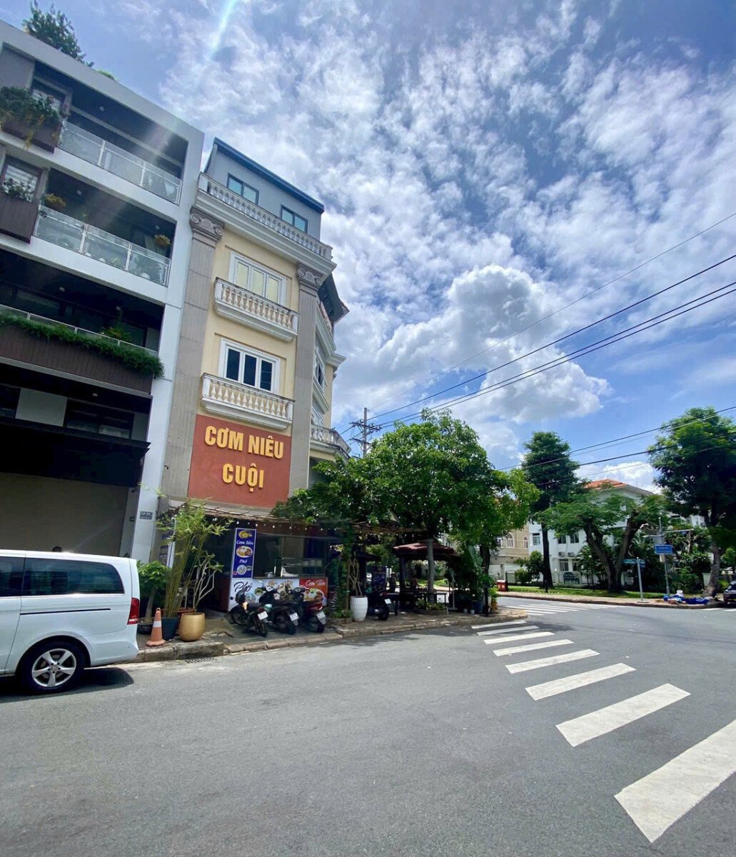 vi tri toa nha goc hai duong lon - Giá mua bán tòa nhà góc đường Lý Long Tường và đường Nguyễn Bính khu Nam Quang T4/2026