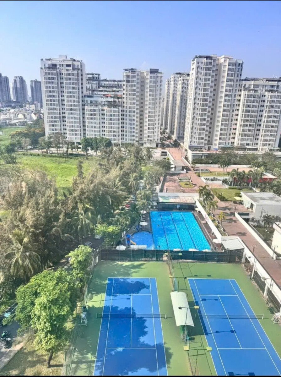view can ho cho thue lien ke tien ich ho boi va san tennis - Giá cho thuê căn hộ 3pn tòa 4c chung cư Sky Garden 2 phường Tân Hưng T5/2026