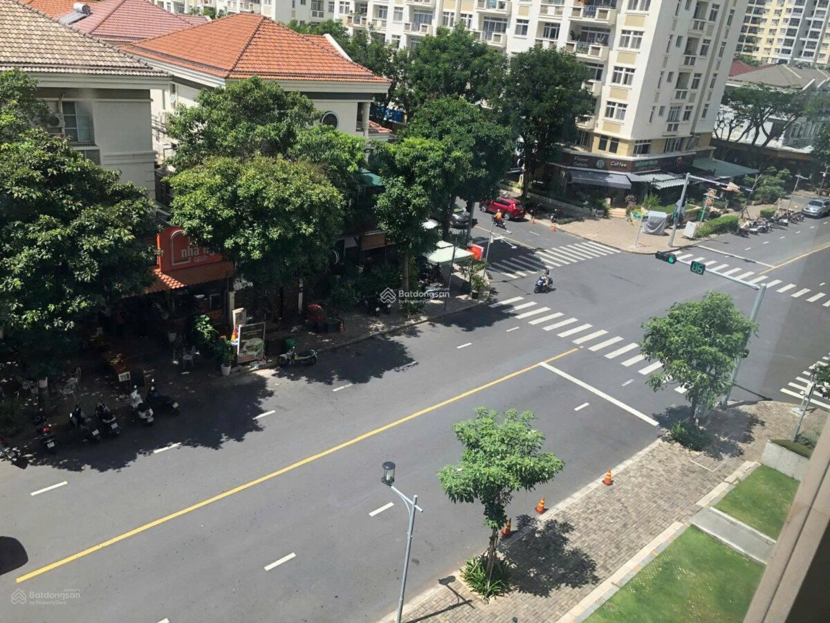 view shophouse midtown cho thue - Cho thuê nhanh shophouse Midtown tòa M7. DT 52m2 Thích hợp mở văn phòng. View biệt thự Giá 22 Triệu/Tháng