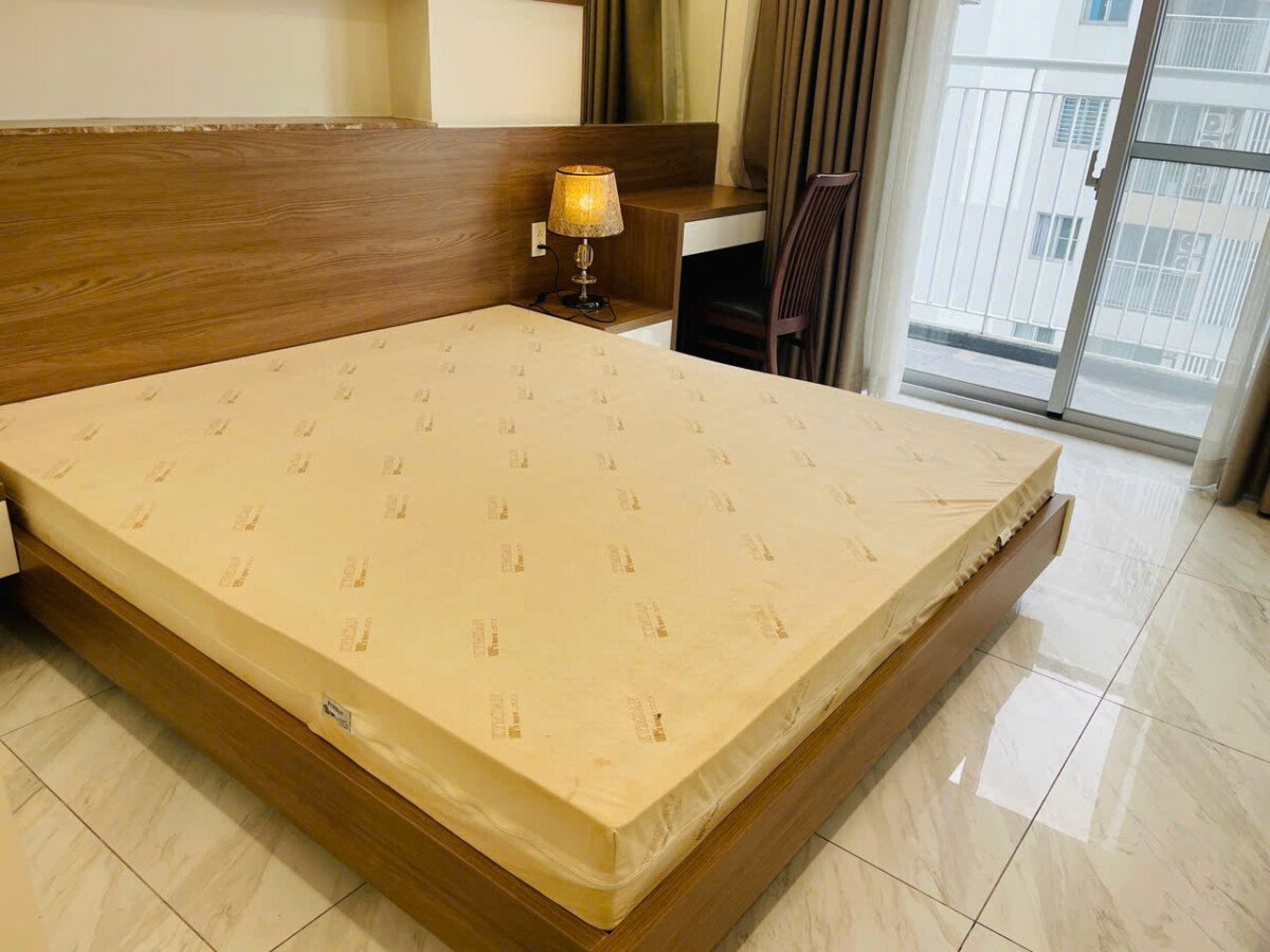 z7364446227102 3e8516d8b191d5181368d3ce862d34ea - Cho thuê căn hộ 117m2, 02pn, chung cư Scenic Valley 1, nội thất cao cấp, giá 29tr/tháng.