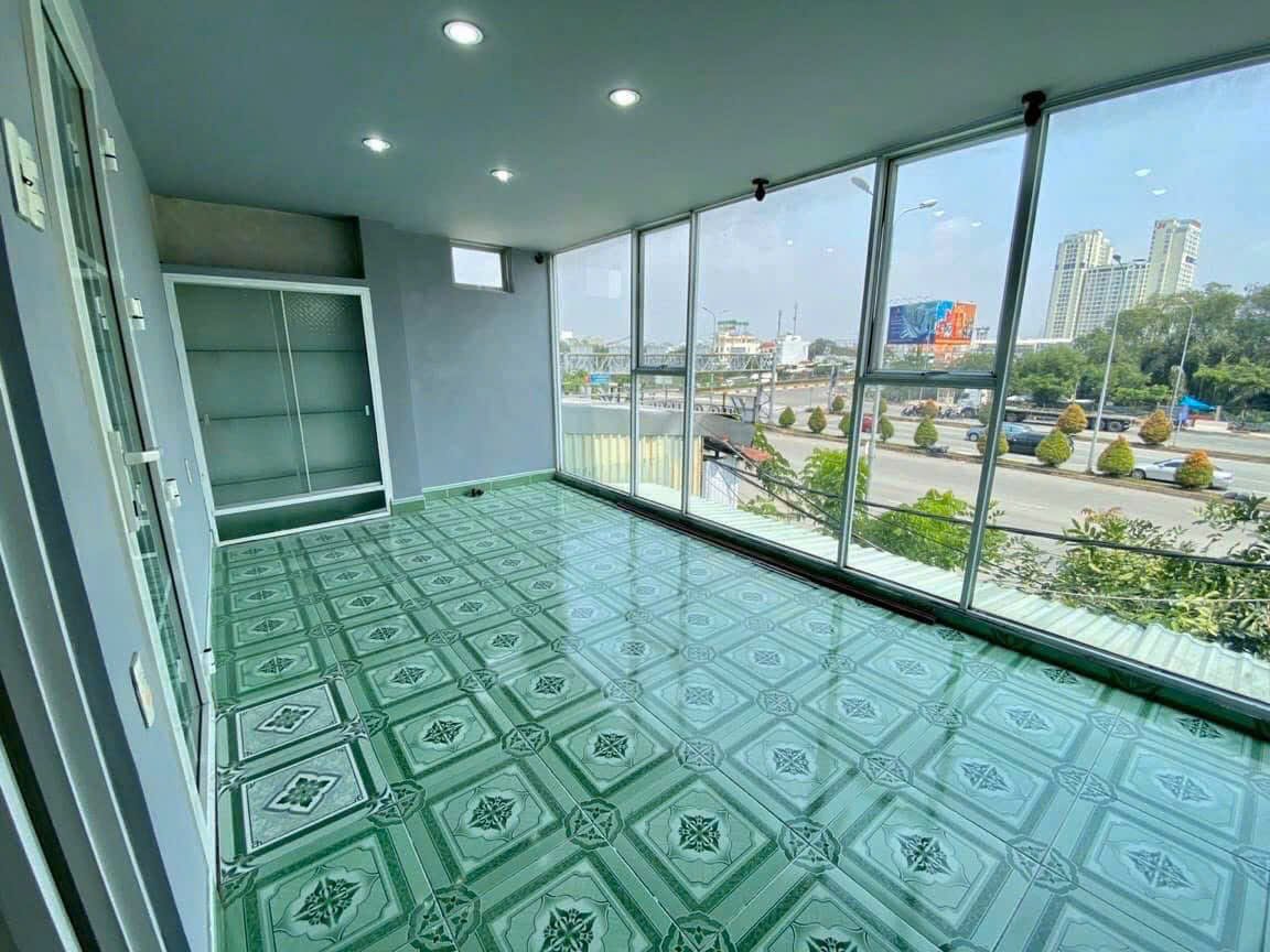 8 1 - Cho Thuê nhà nguyên căn MT Nguyễn Văn Linh ( rộng 120m 14 làn xe ) P. Tân Mỹ, ( Q7 cũ ) sát bên phòng công chứng Tân Thuận