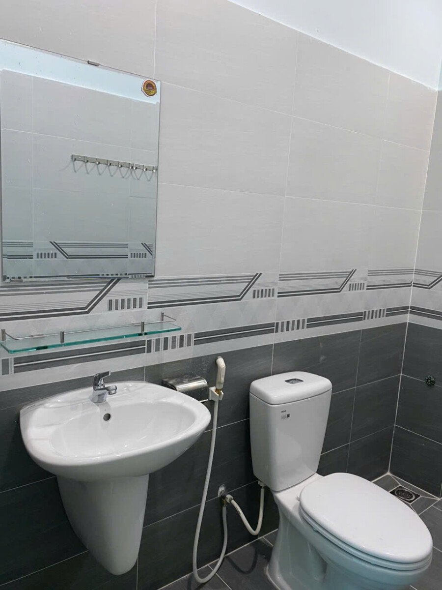 8 - Cho Thuê Nhà mới đẹp HXH Nguyên Căn 3 View Q1, Phường Phú Thuận ( Q7 CŨ )
